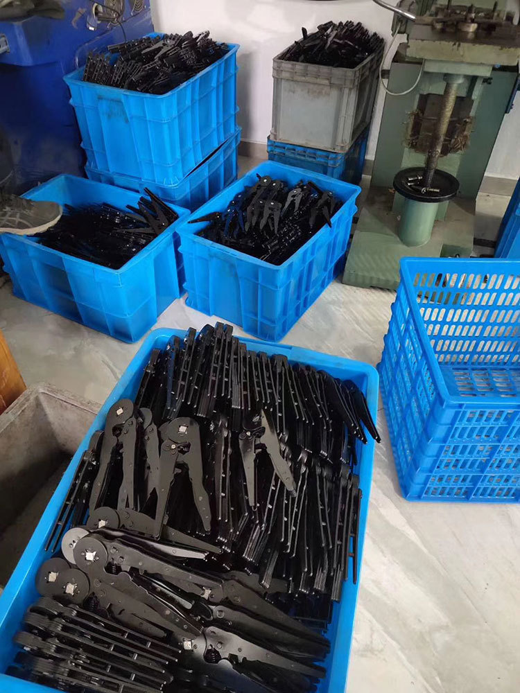 Amazon Hot European-Style Tube-Type Wiring Terminal Crimping Pliers Multi-Function Ratchet Press Plier Cold Compression