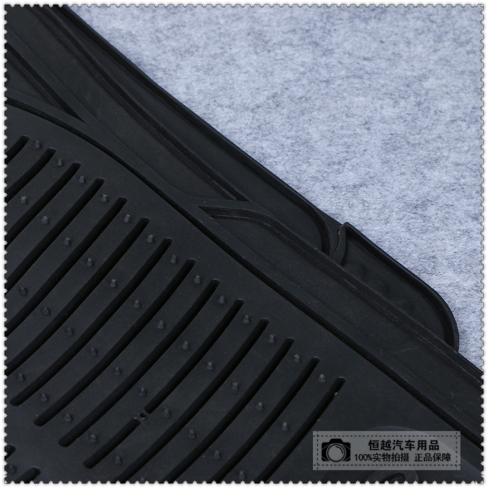 Car Plastic Floor Mat Transparent Foot Mat Latex Floor Mat Car Universal Car Plastic Floor Mat Transparent Foot Mat Latex Floor Mat Car Universal