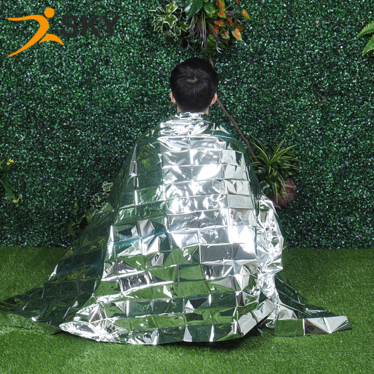 Factory Wholesale 130*210 Silver Emergency Blanket Outdoor First Aid Thermal Blanket Pet Emergency Blanket Spot Supply