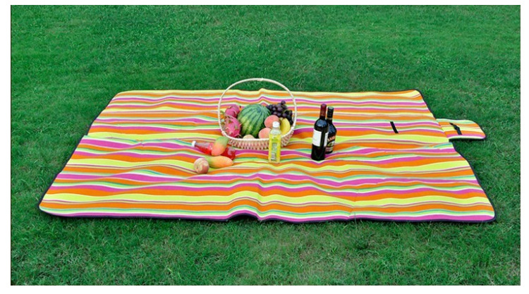 Manufacturer direct suede waterproof picnic mat outdoor camping blanket folding picnic wholesale Manufacturer direct suede waterproof picnic mat outdoor camping blanket folding picnic wholesale