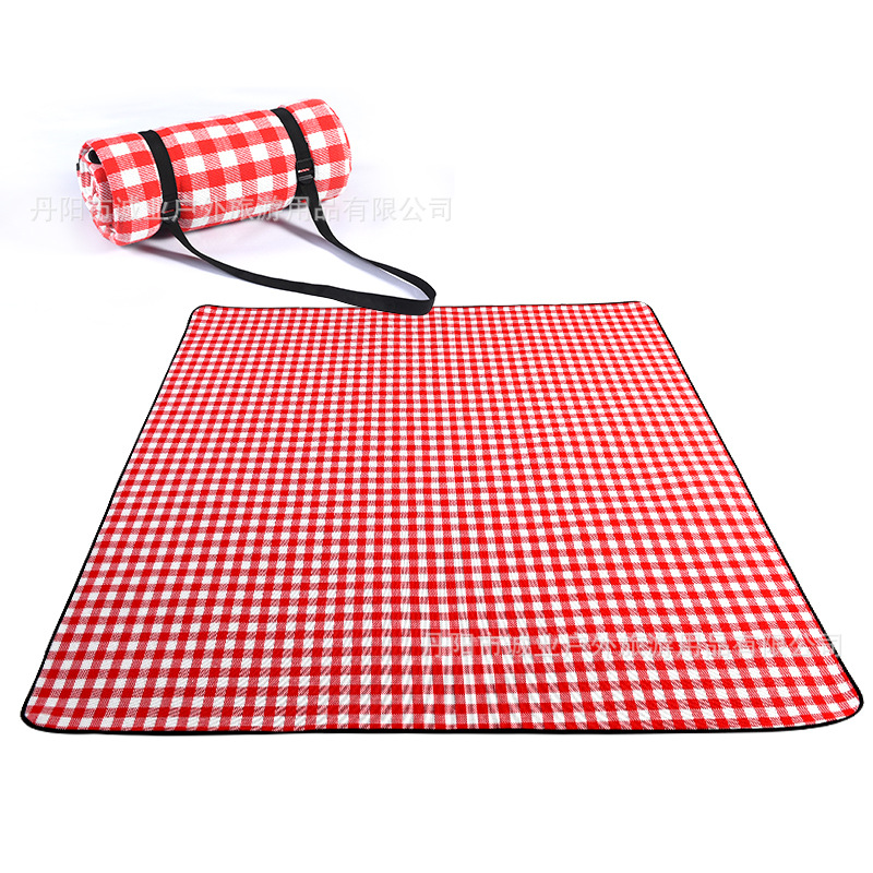 In Stock Wholesale Picnic Mat Moisture Proof Pad Outdoor Supplies Tent Mat Grassland Mat Widened Outing Picnic Blanket Wholesale