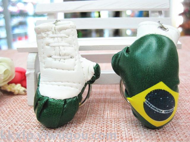 Imitation boxing gloves key ring pendant wholesale sports goods boxing gloves key ring boxing glove box factory Imitation boxing gloves key ring pendant wholesale sports goods boxing gloves key ring boxing glove box factory