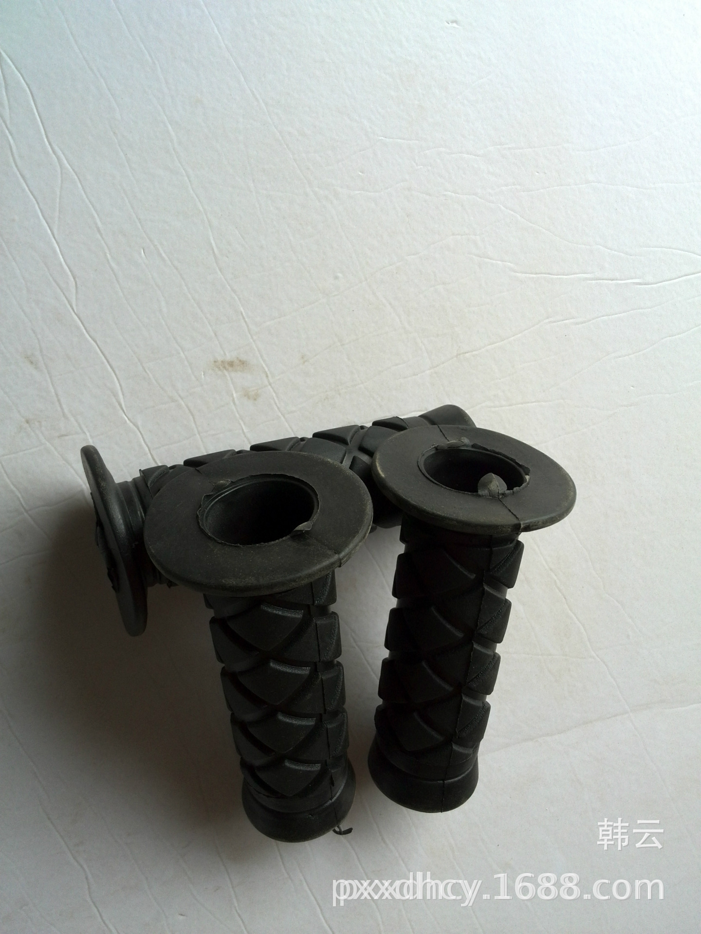 Factory Direct Sales Self-Propelled Steering Wheel Cover 25 Holes Steering Wheel Cover Rubber Grip Cover Non-Slip Handle Sleeve Bicycle Accessories Factory Direct Sales Self-Propelled Steering Wheel Cover 25 Holes Steering Wheel Cover Rubber Grip Cover Non-Slip Handle Sleeve Bicycle Accessories