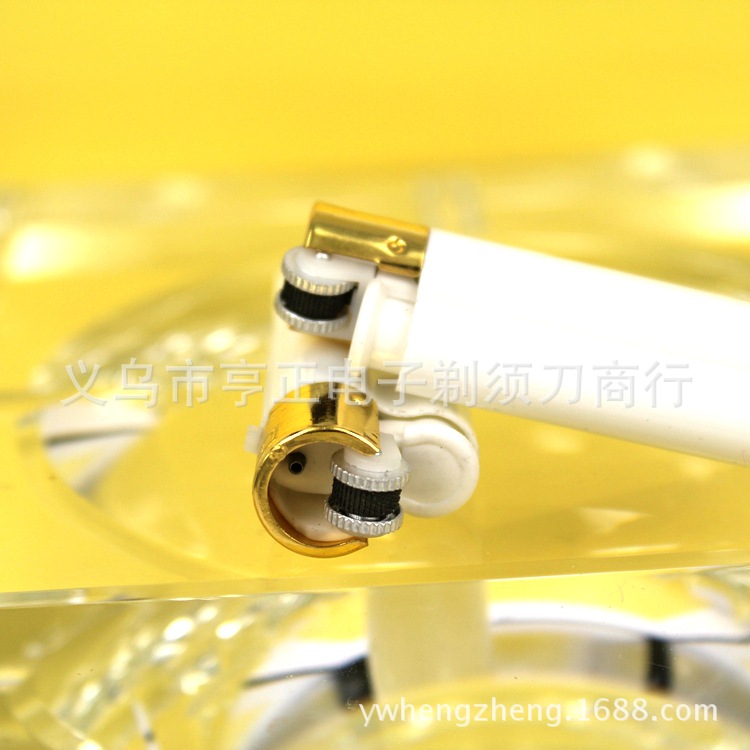 2017 Creative Grinding Wheel Gold Cover Flame Lighter Genuine Explosion-Proof Disposable Lighter Factory Wholesale 2017 Creative Grinding Wheel Gold Cover Flame Lighter Genuine Explosion-Proof Disposable Lighter Factory Wholesale