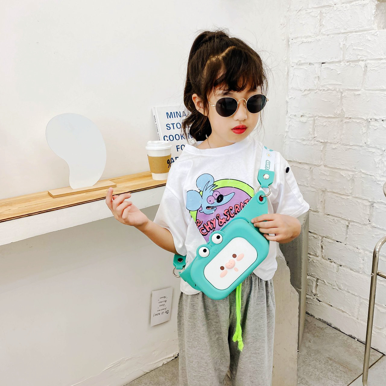 Children&#039;s Silicone Waist Bag Female Parent-Child Fashion Crossbody Chest Bag 2020 New Girl Cute Shoulder Bag Accessory Bag