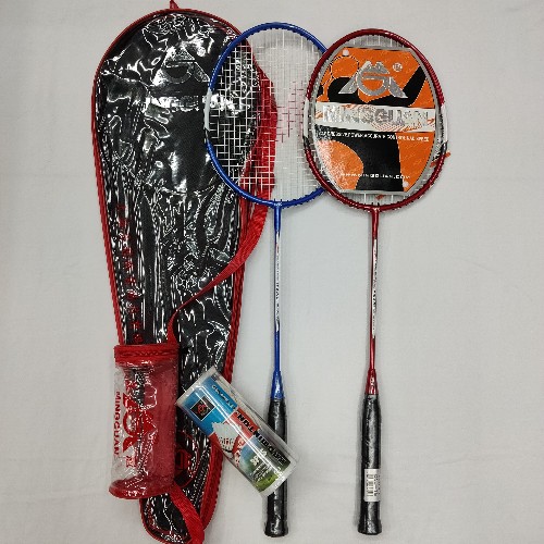 Clear inventory of aluminum alloy integrated badminton rackets school exercise rackets can be used as gifts