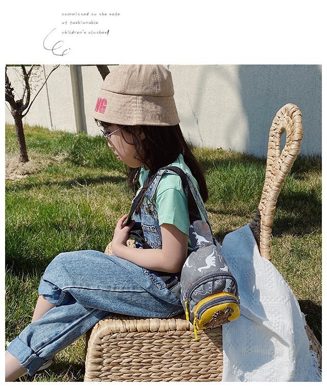 Children's Popular Messenger Bag Fashionable Stylish Waist Bag Boys and Girls Handsome Dinosaur Shoulder Bag Baby Cute Chest Bag Children's Popular Messenger Bag Fashionable Stylish Waist Bag Boys and Girls Handsome Dinosaur Shoulder Bag Baby Cute Chest Bag