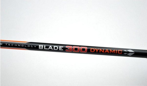 Authentic YY,Y3 razor crack full carbon badminton racket, comprising both offensive and defensive attack-Racquet BLADE500 300 DYNAMIC Authentic YY,Y3 razor crack full carbon badminton racket, comprising both offensive and defensive attack-Racquet BLADE500 300 DYNAMIC