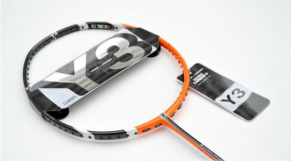 Authentic YY,Y3 razor crack full carbon badminton racket, comprising both offensive and defensive attack-Racquet BLADE500 300 DYNAMIC Authentic YY,Y3 razor crack full carbon badminton racket, comprising both offensive and defensive attack-Racquet BLADE500 300 DYNAMIC