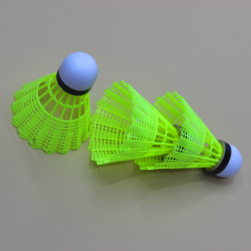 Nylon badminton super resistant to play yellow nylon plastic ball 3 card suction game training and entertainment ball