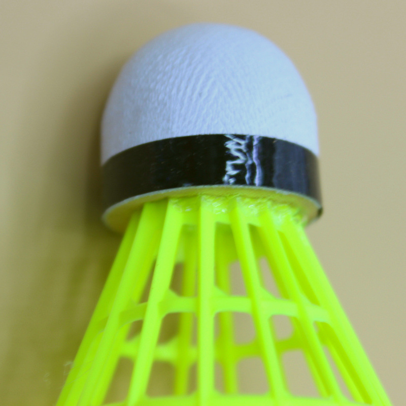 Nylon badminton super resistant to play yellow nylon plastic ball 3 card suction game training and entertainment ball Nylon badminton super resistant to play yellow nylon plastic ball 3 card suction game training and entertainment ball