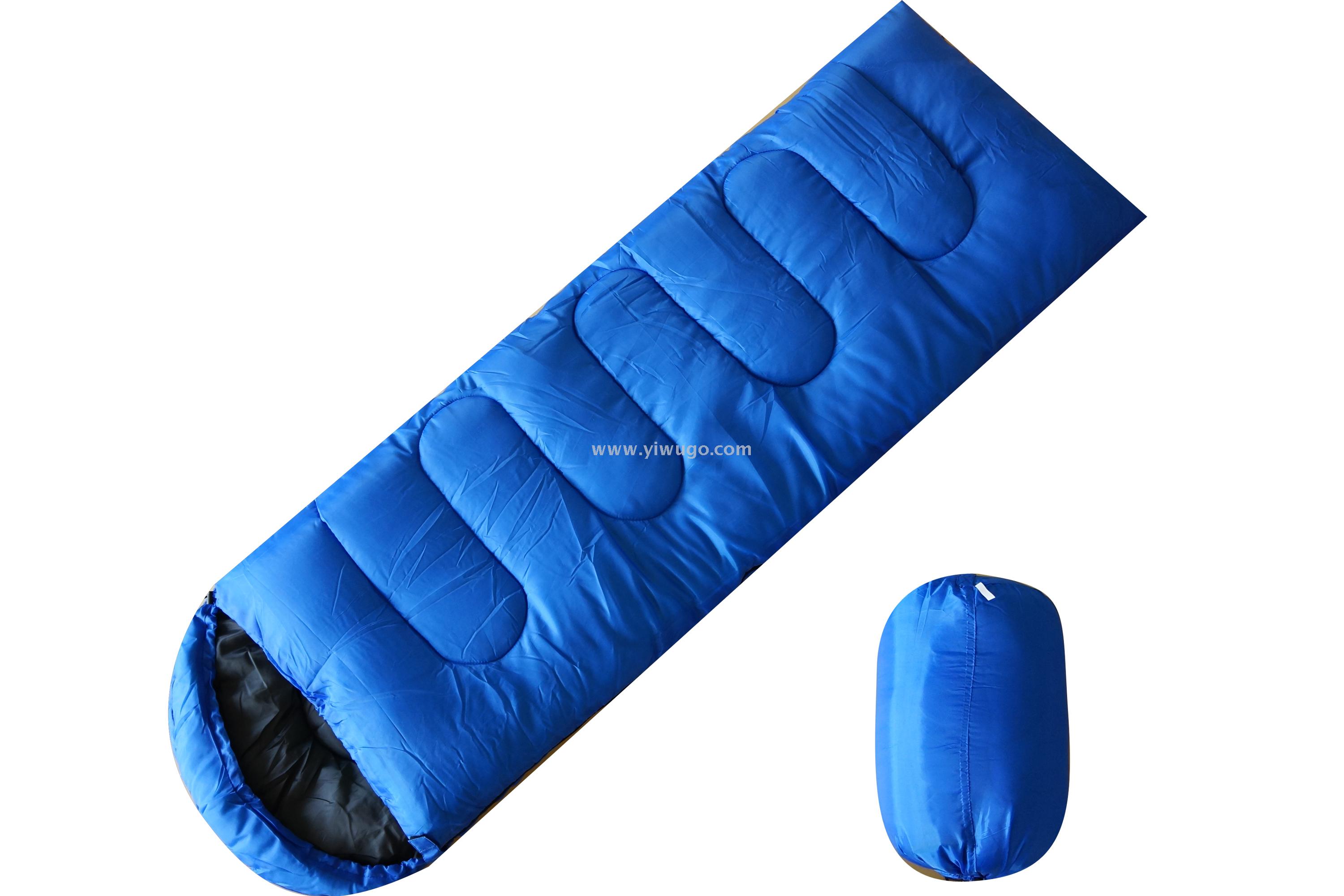 The 1.8kg winter monochrome outdoor hooded envelope makes it easy to carry an outdoor sleeping bag