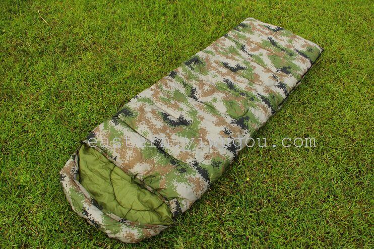 Digital Camo, envelope sleeping bag with hood, envelope thickness