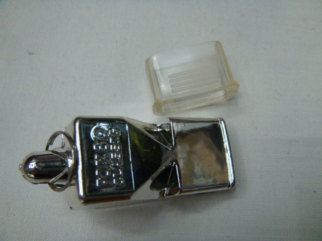 New fashion sport outdoor survival whistle whistle fox80 galvanised high-frequency whistle sporting goods wholesaling New fashion sport outdoor survival whistle whistle fox80 galvanised high-frequency whistle sporting goods wholesaling