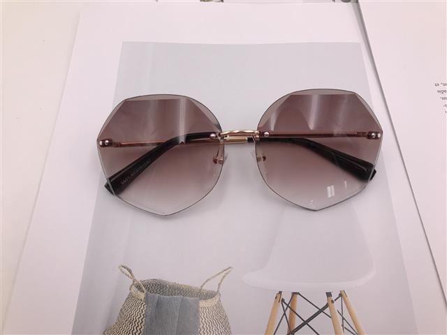 Stylish 2019 new stylish cut edge, ladies metallic, custom uv-proof stylish ladies
