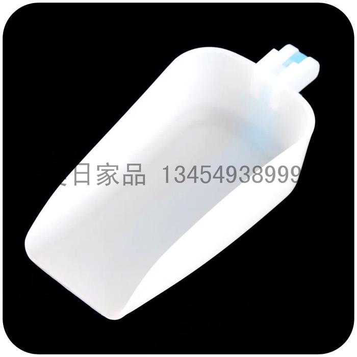 Japan KM 1058 creative kitchen ice scraper shovel shovel food folding kitchen spatula Japan KM 1058 creative kitchen ice scraper shovel shovel food folding kitchen spatula