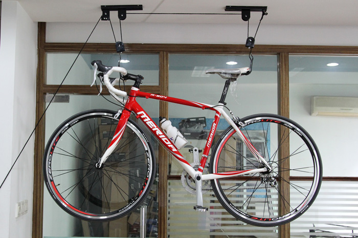 Bicycle hanger, bicycle rack, roof bike hanger Bicycle hanger, bicycle rack, roof bike hanger