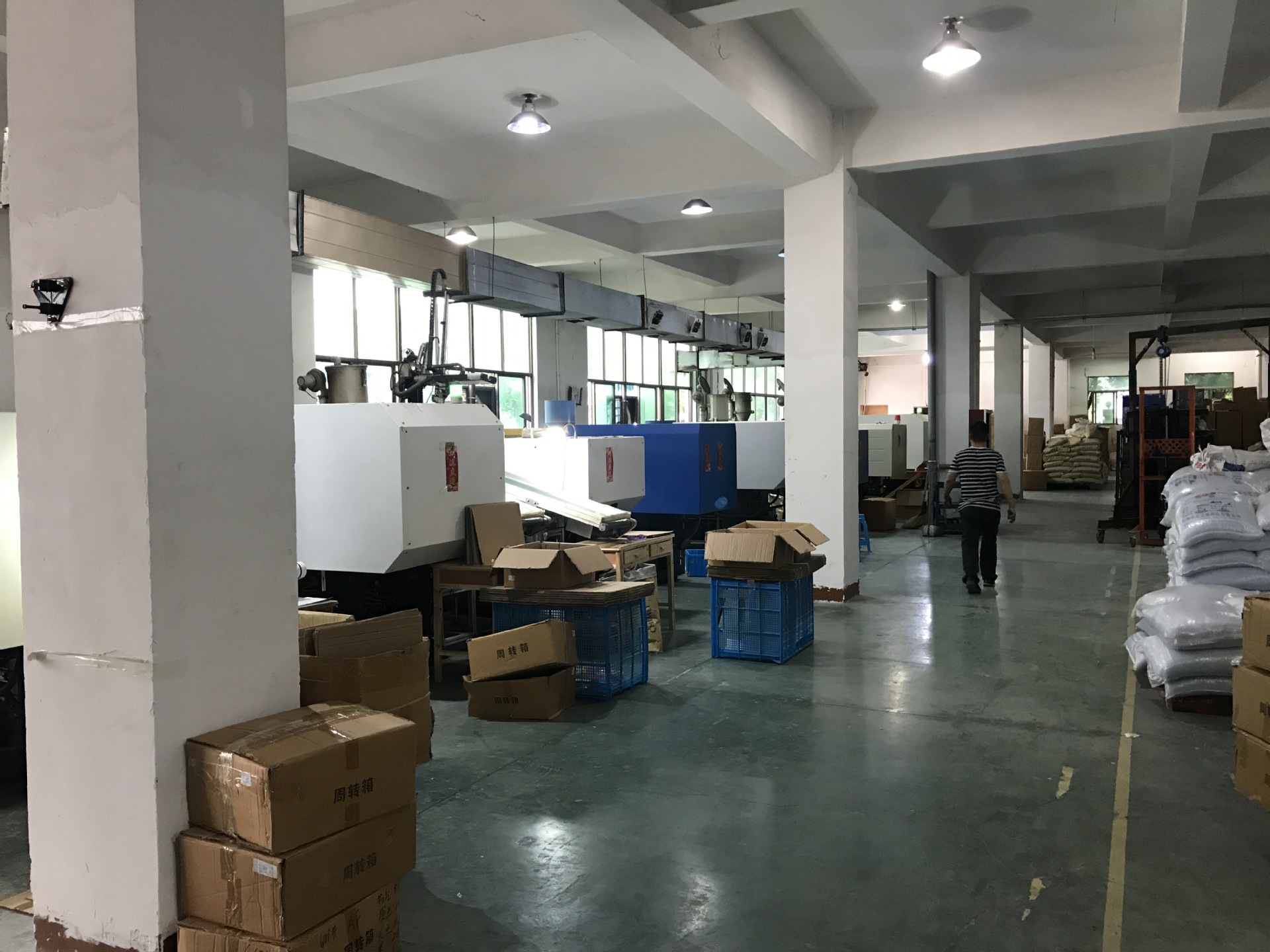 Factory Direct Sales Swimming Glasses Adult Waterproof PVC Swimming Goggle Box Swimming Goggles Swimming Goggles Adult Swimming Supplies Equipment Factory Direct Sales Swimming Glasses Adult Waterproof PVC Swimming Goggle Box Swimming Goggles Swimming Goggles Adult Swimming Supplies Equipment