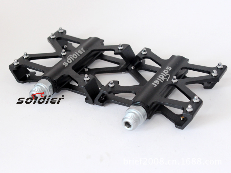 Bicycle wheel spindle cylinder pedal cycle advanced pedal/s44-49 pedal Bicycle wheel spindle cylinder pedal cycle advanced pedal/s44-49 pedal