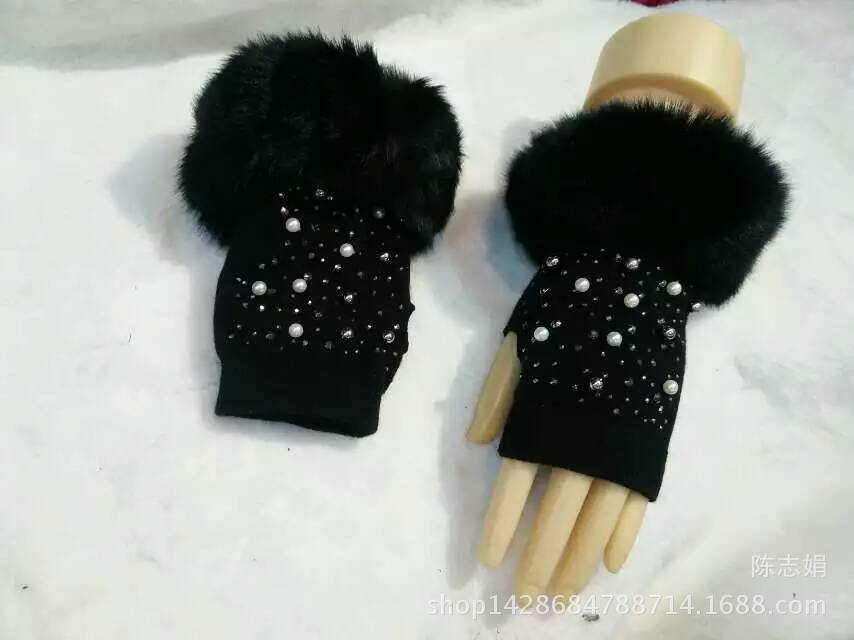 2018 new cool water drill rivet student open-finger sailor dance gloves five-coded star half-finger knitted gloves