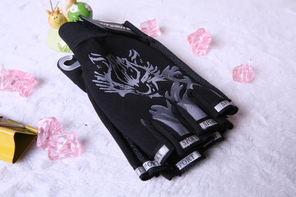 Men's Anti-Slip Half-Finger Gloves for Outdoor Sports Protection Wolf Head Breathable Open-Finger Riding Gloves Fitness