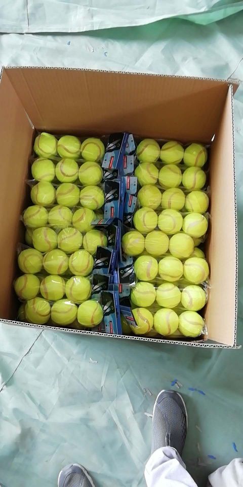Factory direct sales of fu aile foreign trade bulk tennis Factory direct sales of fu aile foreign trade bulk tennis