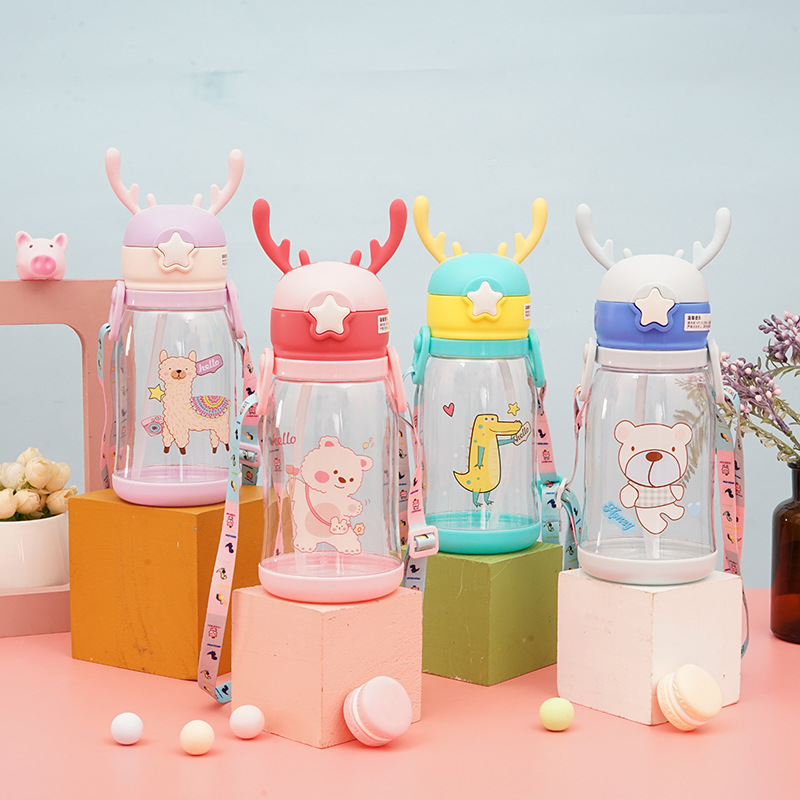 Antlers Children&#039;s Plastic Cup Outdoor Portable Lanyard Strap Sports Cup Fashion Cartoon Straw Cup Festival Gift Cup
