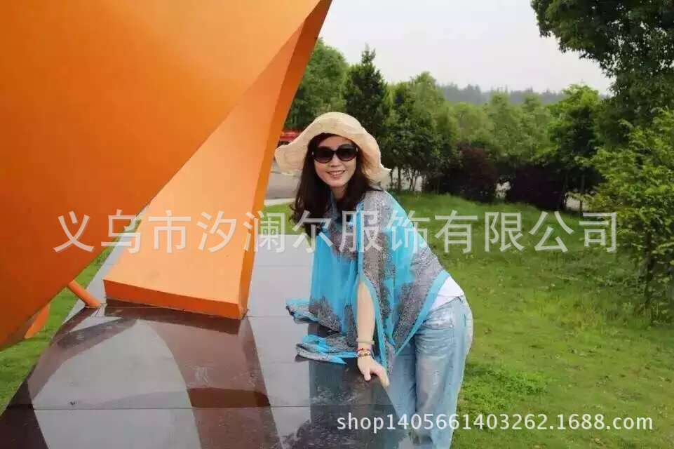 Pearl buckle shawl beach towel vintage beach shawl chiffon radiant clothing multi-color supply manufacturers direct wholesale Pearl buckle shawl beach towel vintage beach shawl chiffon radiant clothing multi-color supply manufacturers direct wholesale