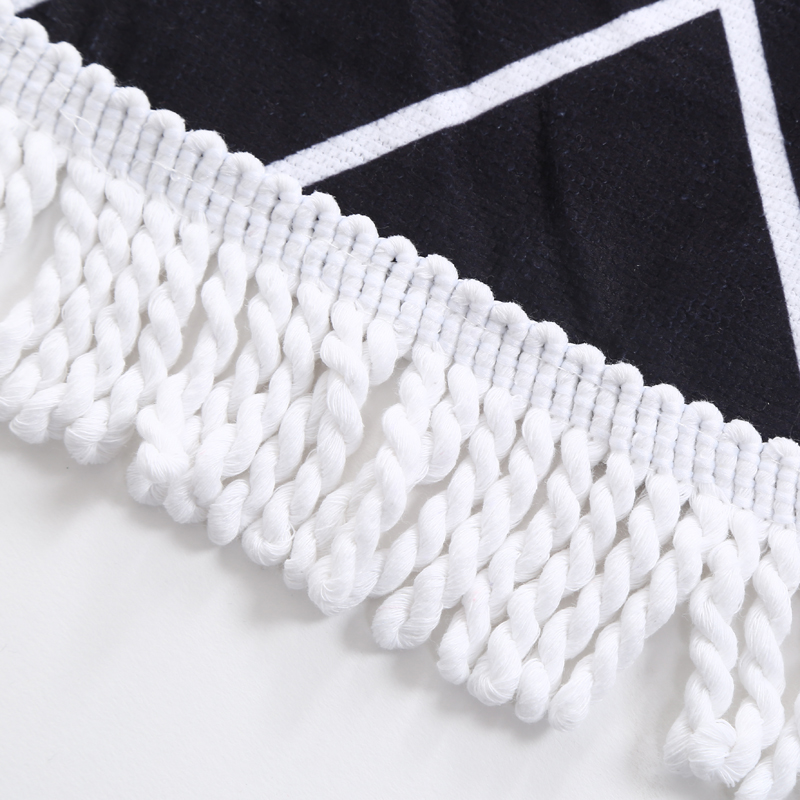 Manufacturer direct selling high - grade circular tassel beach towel cotton printed fringe bath towel.