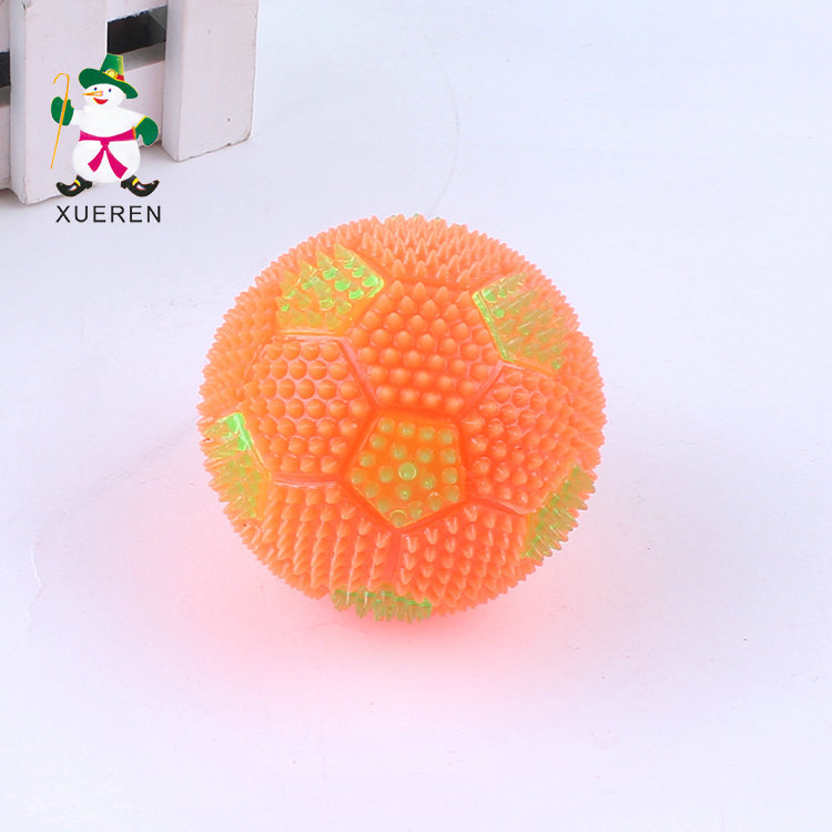 Children's toys to spread the hot flash football gadgets whistle 6.5cm luminous toy elastic massage ball