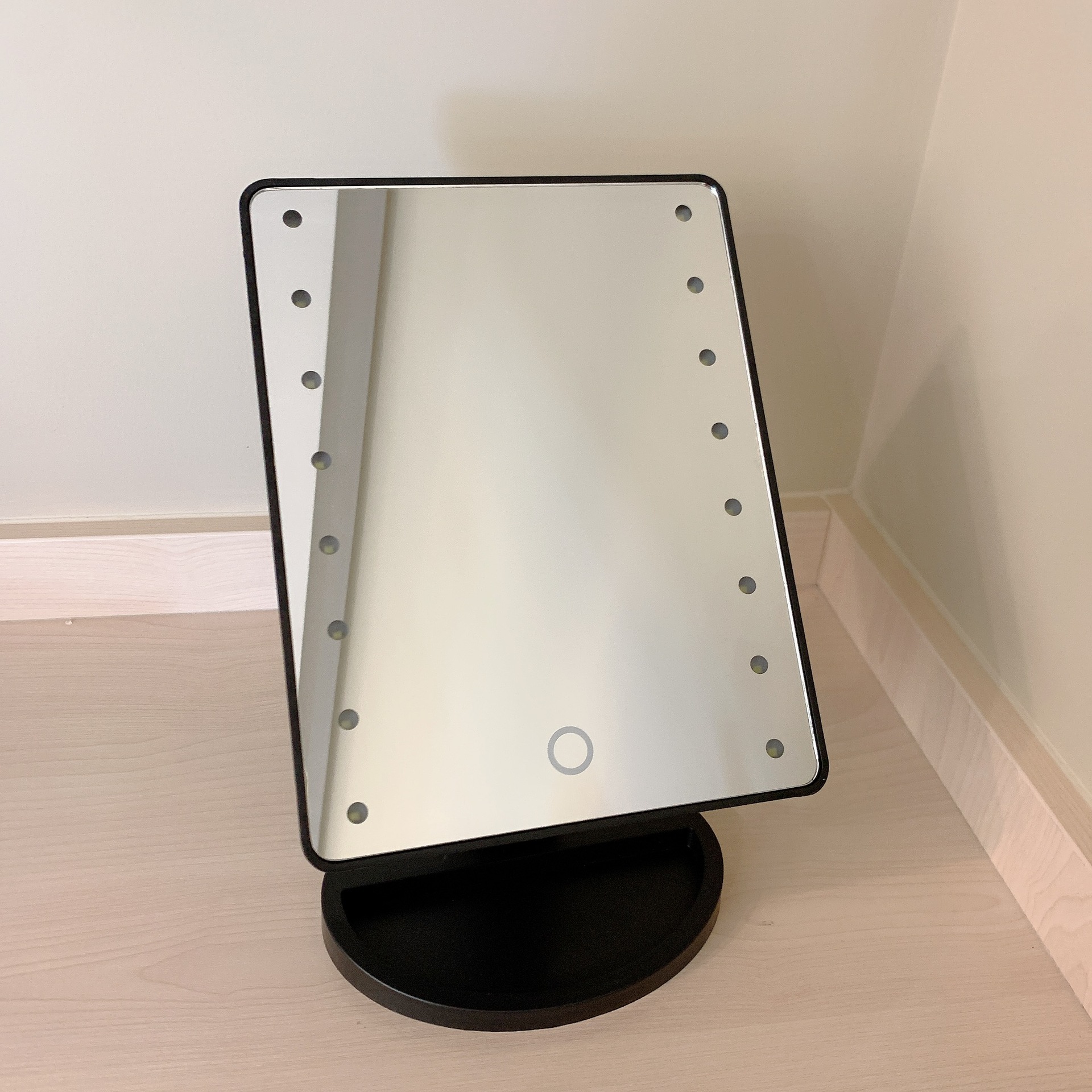 16led Makeup Mirror 180 Degree Rotating New Dressing Mirror Desktop Portable Storage Mirror 16led Makeup Mirror 180 Degree Rotating New Dressing Mirror Desktop Portable Storage Mirror