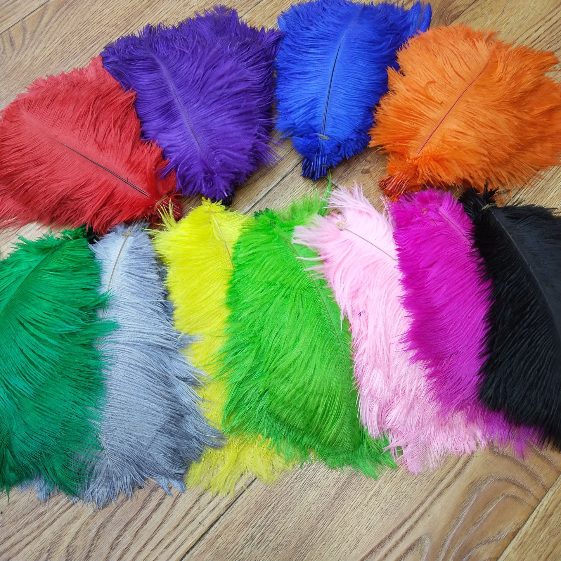 Factory in Stock Supply High Quality 45-50cm White Ostrich Feather Wedding Flower Arrangement Feather Clothing Decorative Accessories