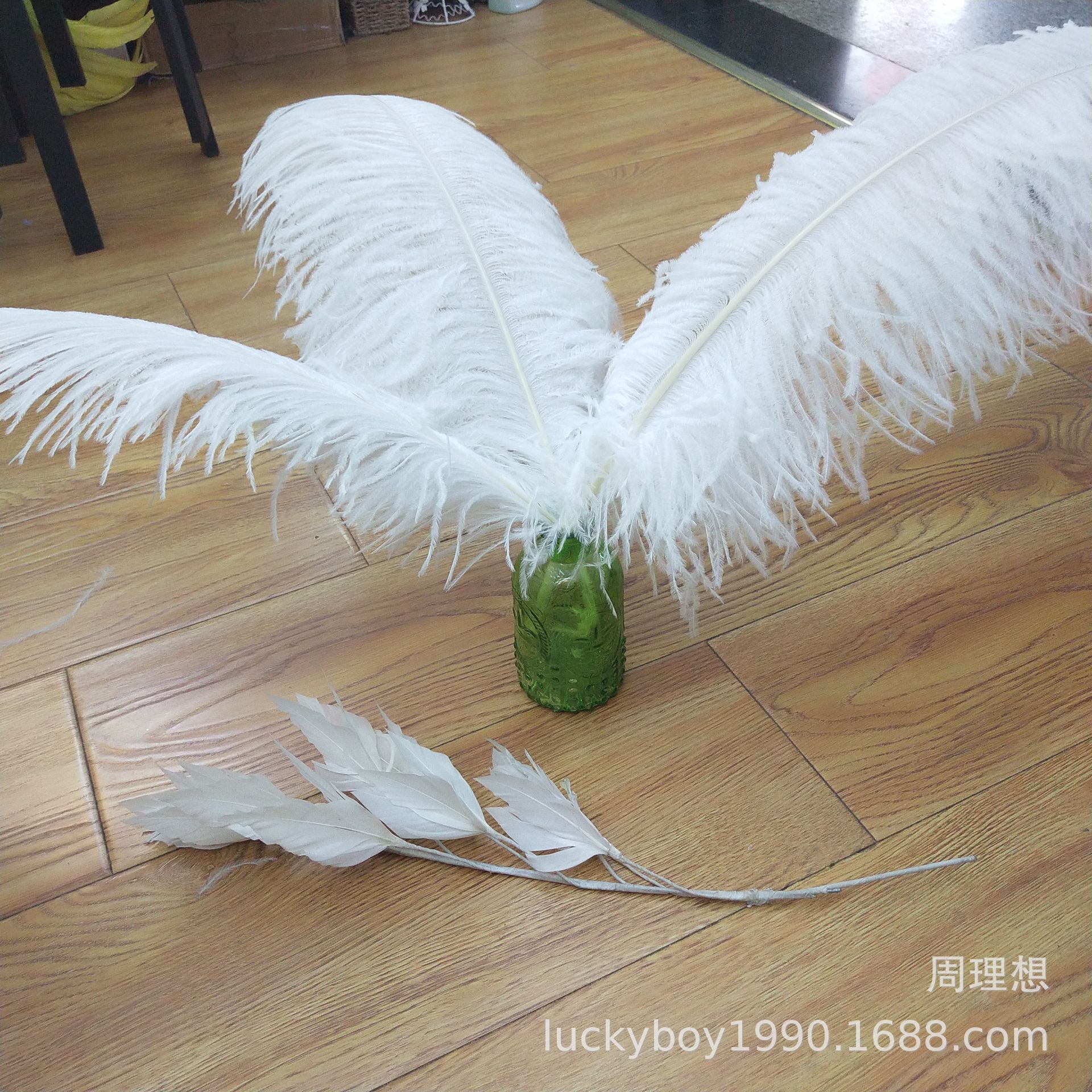 Factory in Stock Supply High Quality 45-50cm White Ostrich Feather Wedding Flower Arrangement Feather Clothing Decorative Accessories Factory in Stock Supply High Quality 45-50cm White Ostrich Feather Wedding Flower Arrangement Feather Clothing Decorative Accessories
