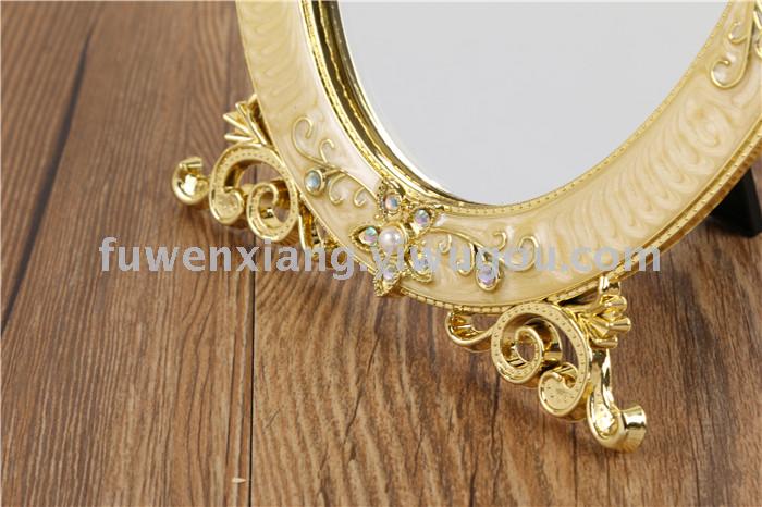 High definition mirror table top dressing mirror portable European dressing mirror marriage simple single mirror frame High definition mirror table top dressing mirror portable European dressing mirror marriage simple single mirror frame
