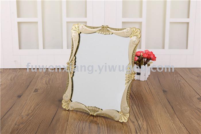 High definition mirror table top dressing mirror portable European dressing mirror marriage simple single mirror frame High definition mirror table top dressing mirror portable European dressing mirror marriage simple single mirror frame