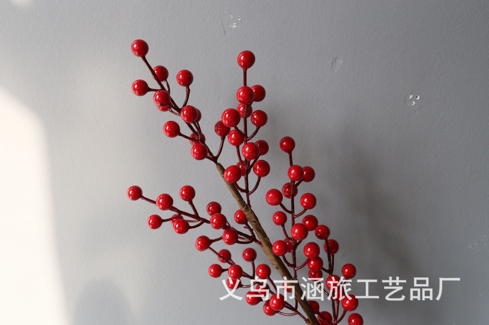 Simulation Single Hollyberry Christmas Flower Arrangement Accessories Wedding Scene Matching Creative Red Fire Single Branch Flower Foam Chinese Hawthorn Simulation Single Hollyberry Christmas Flower Arrangement Accessories Wedding Scene Matching Creative Red Fire Single Branch Flower Foam Chinese Hawthorn