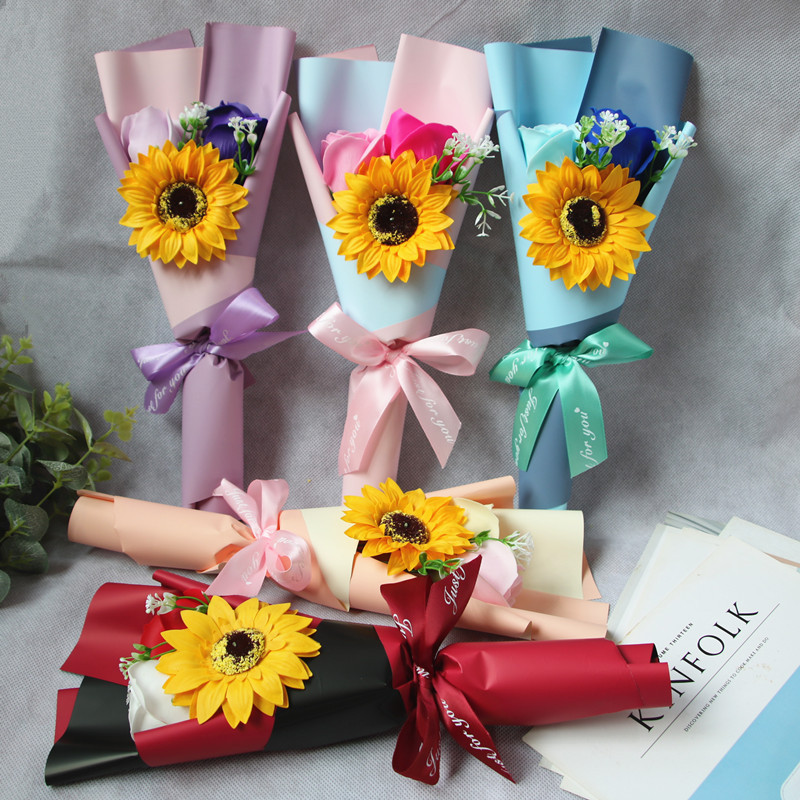 Factory Wholesale Creative Single Rose Sunflower Hand Holding Soap Bouquet Birthday Gift Christmas Graduation Season Activity