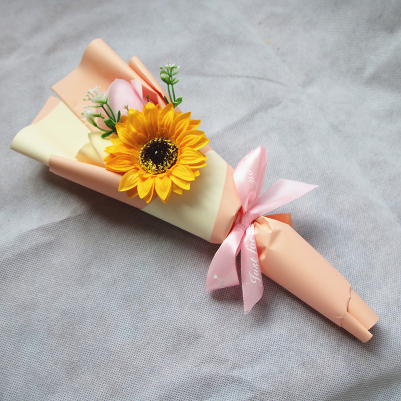 Factory Wholesale Creative Single Rose Sunflower Hand Holding Soap Bouquet Birthday Gift Christmas Graduation Season Activity Factory Wholesale Creative Single Rose Sunflower Hand Holding Soap Bouquet Birthday Gift Christmas Graduation Season Activity