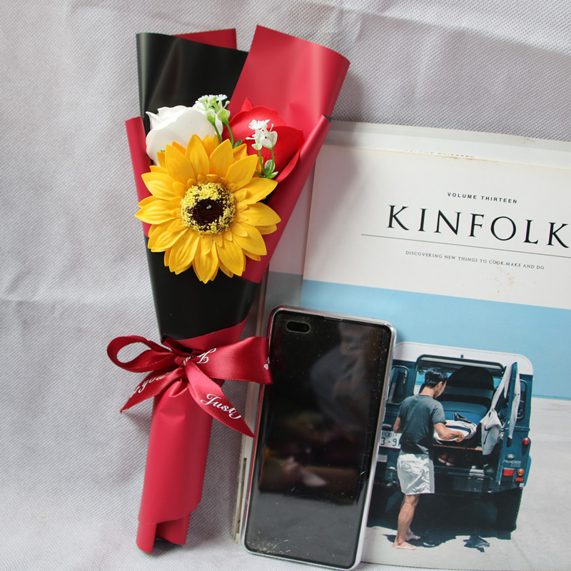 Factory Wholesale Creative Single Rose Sunflower Hand Holding Soap Bouquet Birthday Gift Christmas Graduation Season Activity Factory Wholesale Creative Single Rose Sunflower Hand Holding Soap Bouquet Birthday Gift Christmas Graduation Season Activity
