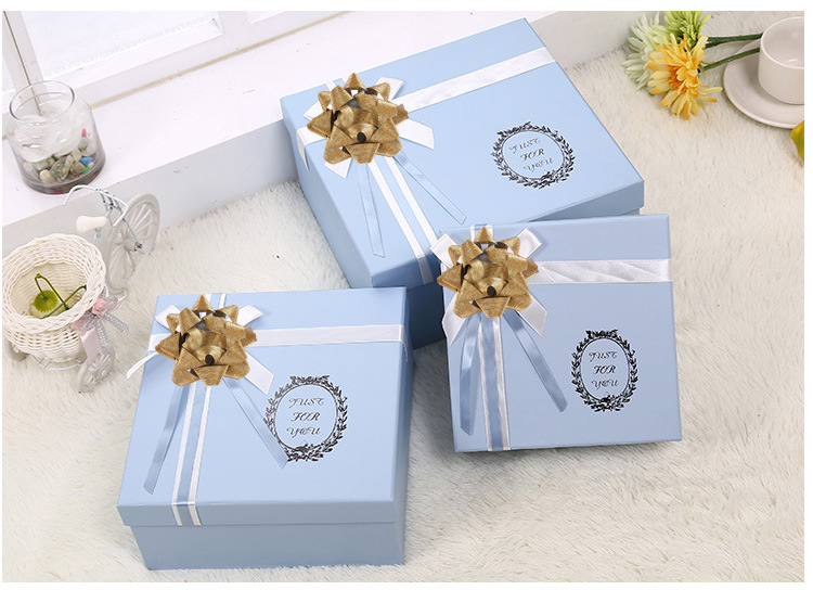 Star flower gold gift flower Christmas gift box Korean custom ribbon packaging comes with plastic Star flower gold gift flower Christmas gift box Korean custom ribbon packaging comes with plastic