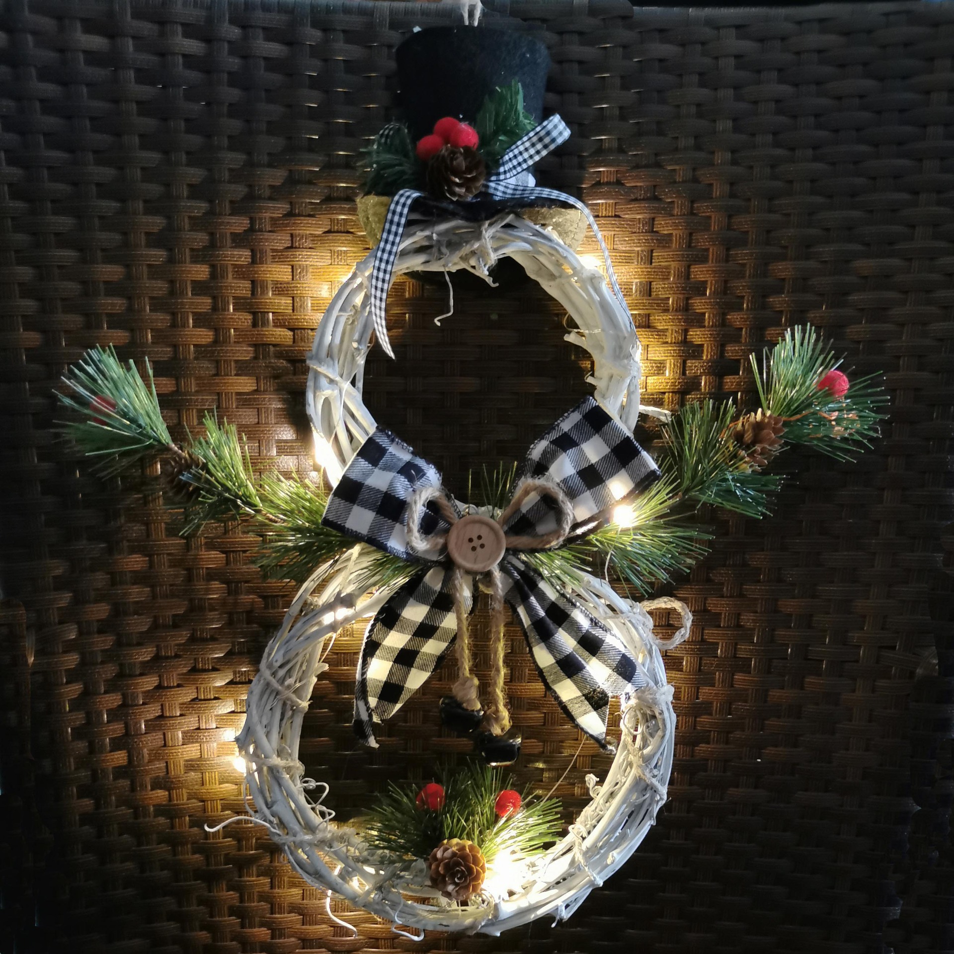 2021 Christmas Pendant Christmas Vine Ring Christmas Garland with Lights Christmas Tree Home Decoration Pendant Props