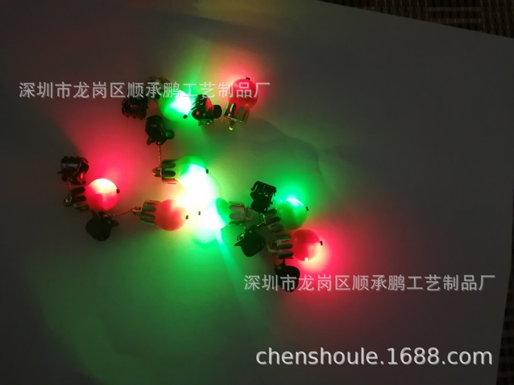Beard Tweezer Bright Christmas Ball with Beard Christmas Decorations Christmas Beard Pendant Beard Tweezer Patent Beard Tweezer Bright Christmas Ball with Beard Christmas Decorations Christmas Beard Pendant Beard Tweezer Patent