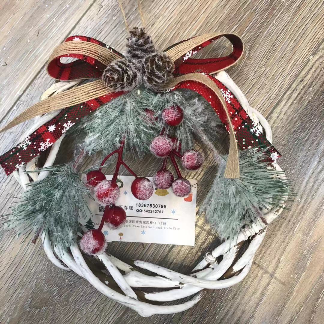 There is a Christmas tree tree hanging Christmas tree circle supplies display There is a Christmas tree tree hanging Christmas tree circle supplies display