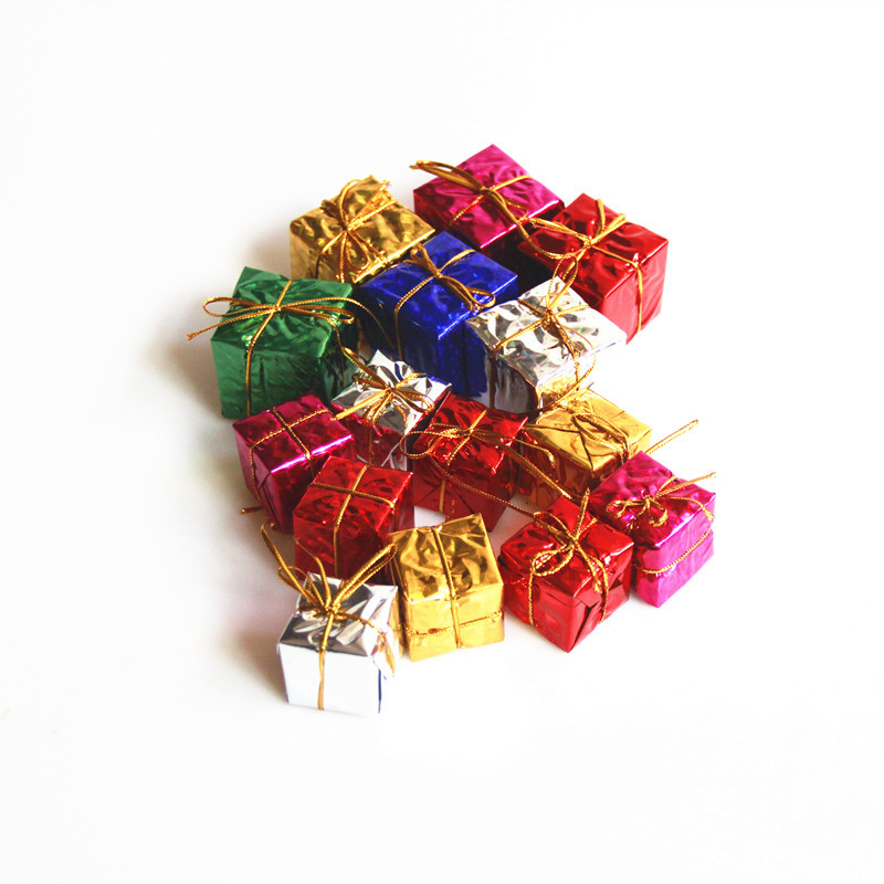Wholesale Christmas Festival Decoration Dress Up Supplies Small Gift Bag Christmas Tree Hanging Piece Pendant Venue Scene Setting Props Wholesale Christmas Festival Decoration Dress Up Supplies Small Gift Bag Christmas Tree Hanging Piece Pendant Venue Scene Setting Props
