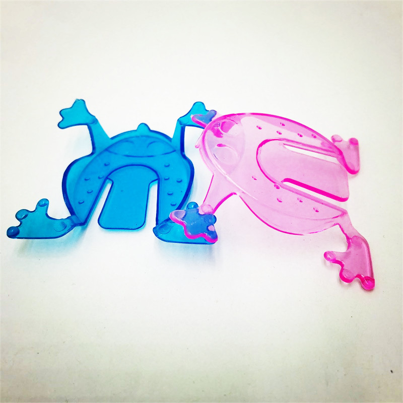 Plastic popping frogs, trumpet frogs, children&#039;s children educational toys gifts and gifts wholesale street stalls