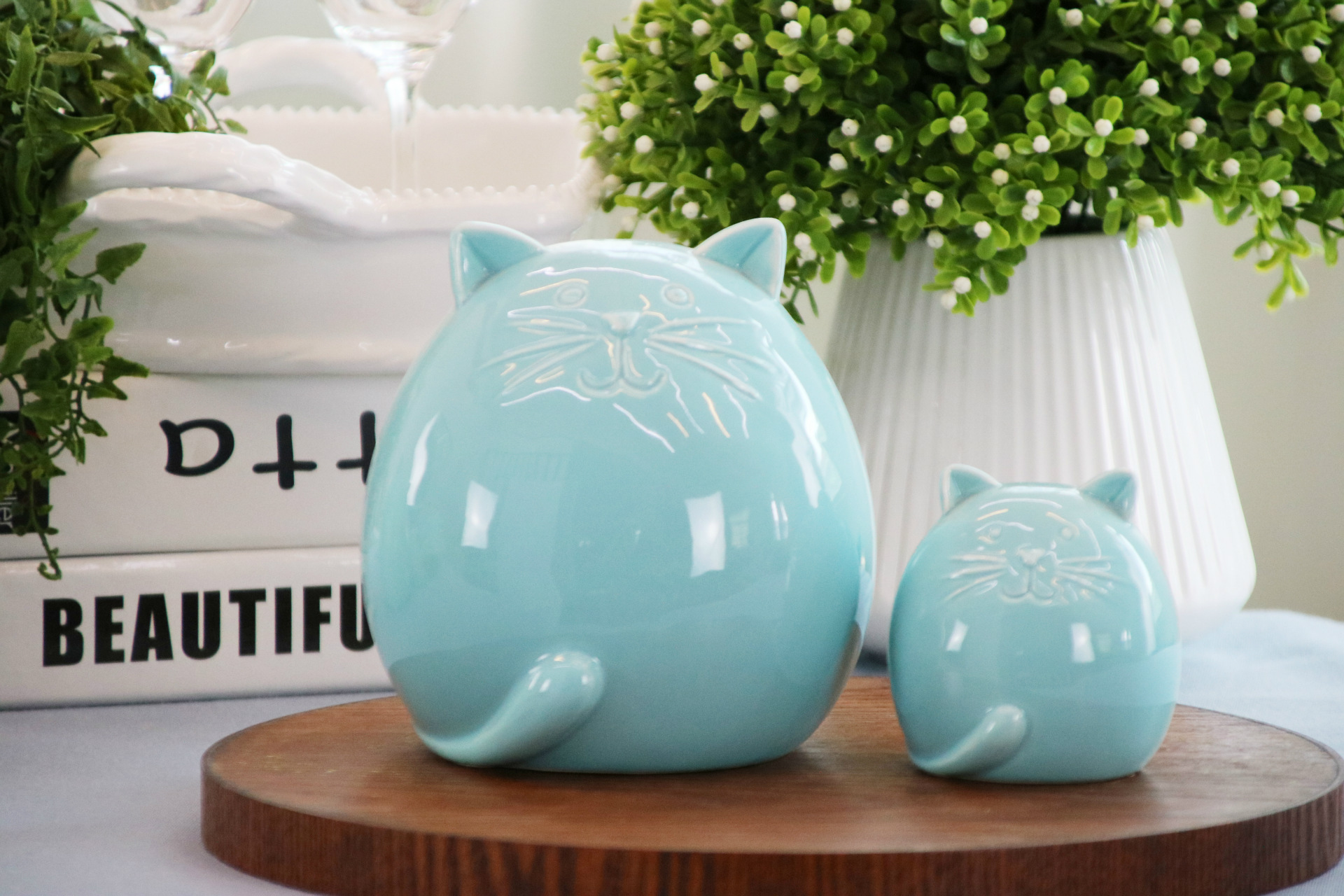 10. Ceramic decoration production wholesale small fresh cute Totoro animal French style American country soft decoration trumpet 10. Ceramic decoration production wholesale small fresh cute Totoro animal French style American country soft decoration trumpet