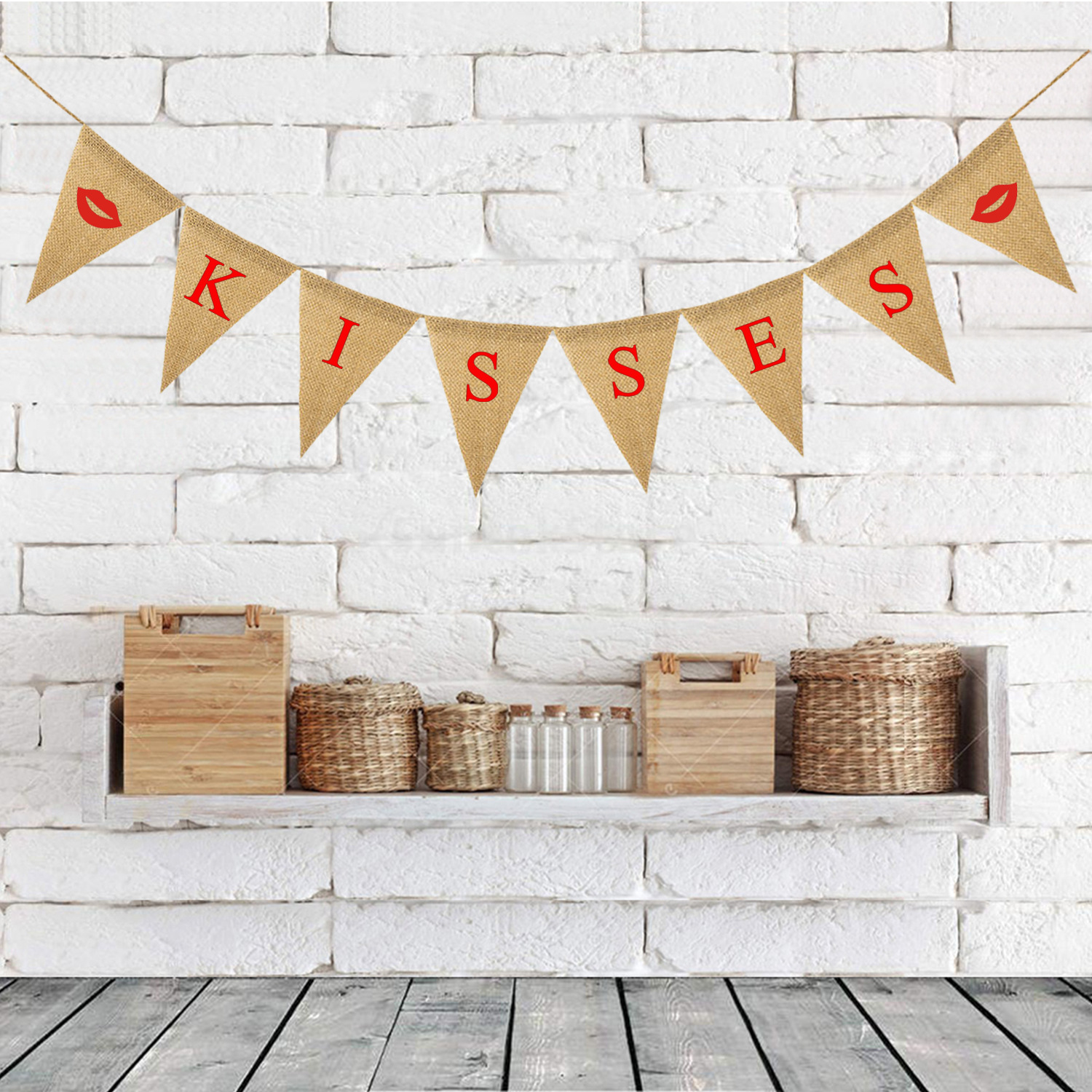 Wholesale Proposal Engagement Valentine&#039;s Day Party Decoration Garland Kisses Lips Linen Triangle Hanging Flag