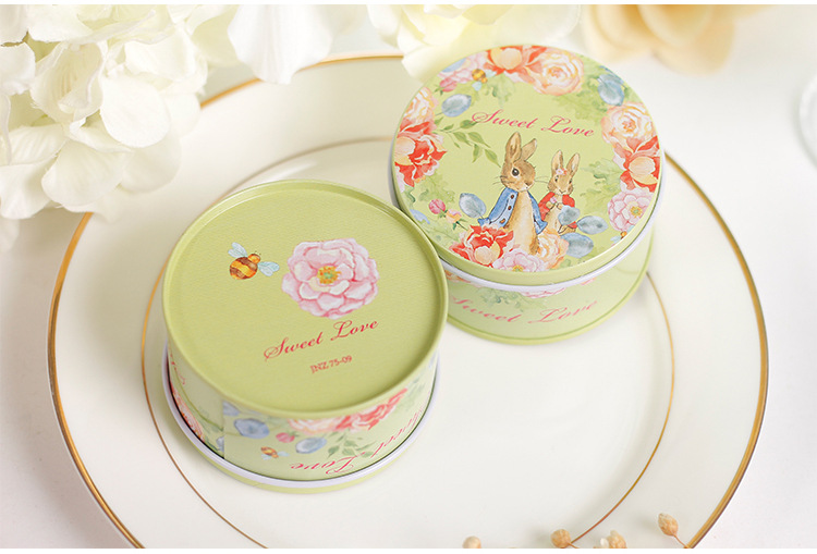 Creative candy box European marriage 75 round tinplate baby full moon hi egg candy box festive supplies Creative candy box European marriage 75 round tinplate baby full moon hi egg candy box festive supplies