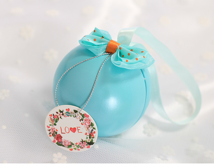 The new candy box creative heart of the marriage married romantic Korean gift box tinplate candy box The new candy box creative heart of the marriage married romantic Korean gift box tinplate candy box