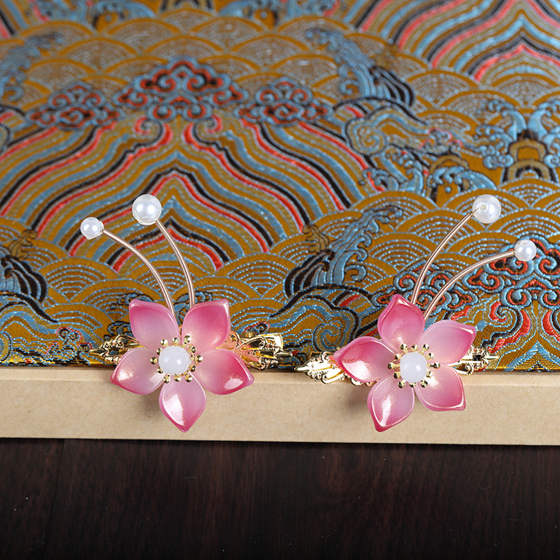 Colored Glaze Iron Clamp Sweet Handmade Small Flowers Hairpin Children's Performance Headdress Clip Antique Hair Accessories Spot Amazon Colored Glaze Iron Clamp Sweet Handmade Small Flowers Hairpin Children's Performance Headdress Clip Antique Hair Accessories Spot Amazon